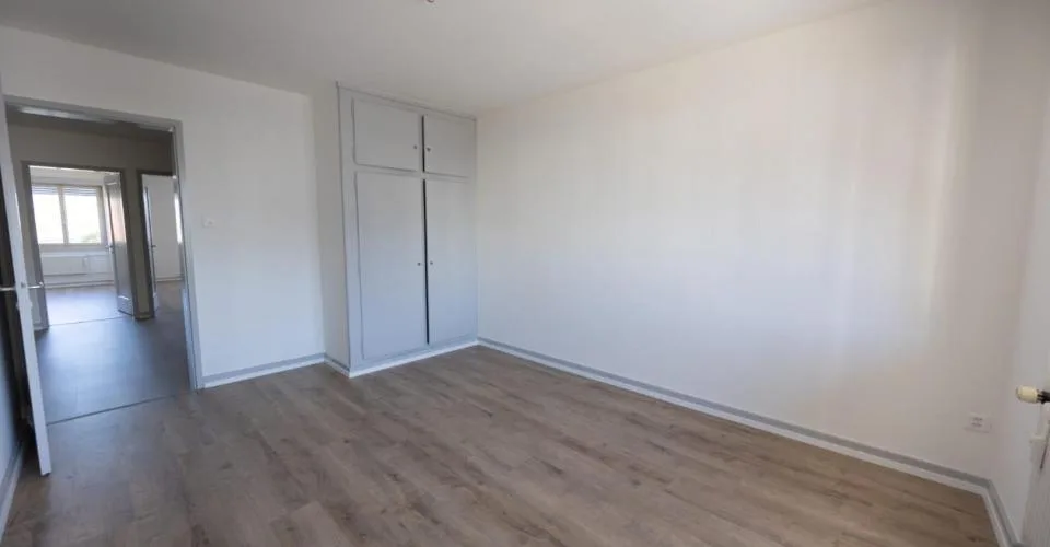 Appartement de 3,5 piÃ¨ces au 4Ã¨me Ã©tage avec ascenseur