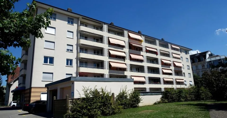 Appartement de 2.5 piÃ¨ces au 5Ã¨me Ã©tage au centre de DelÃ©mont