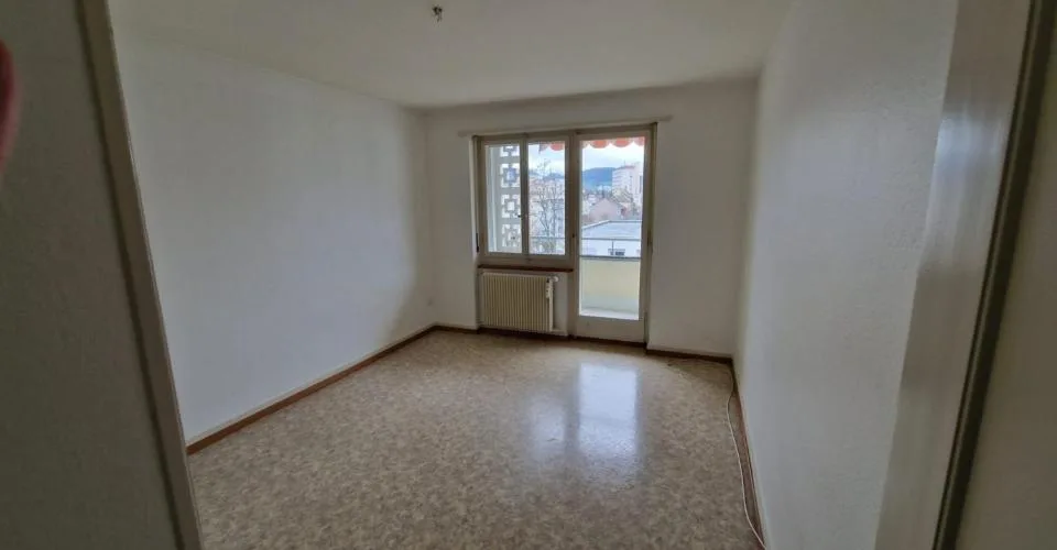 Appartement de 2.5 piÃ¨ces au 5Ã¨me Ã©tage au centre de DelÃ©mont