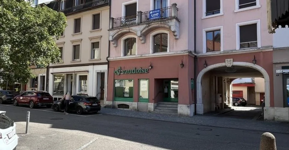 Appartement de 3.5pcs à louer pour de suite au centre de Moutier !