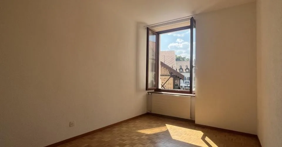 Appartement de 3.5pcs à louer pour de suite au centre de Moutier !