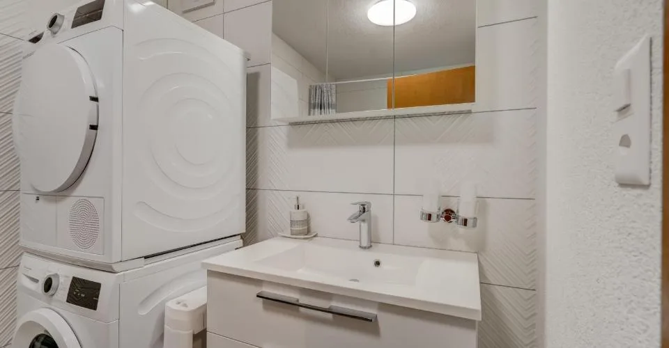Charmant appartement 4,5 pièces au cœur de la vieille ville de Porrentruy – Foto 8 von 9