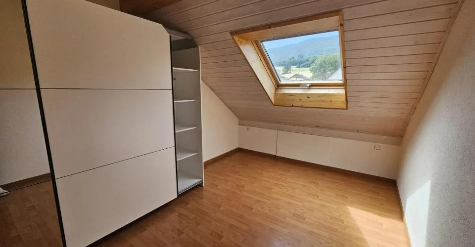 Appartement de 2.5 pièces à louer au 2ème étage à Courfaivre