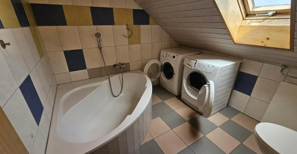 Appartement de 2.5 pièces à louer au 2ème étage à Courfaivre