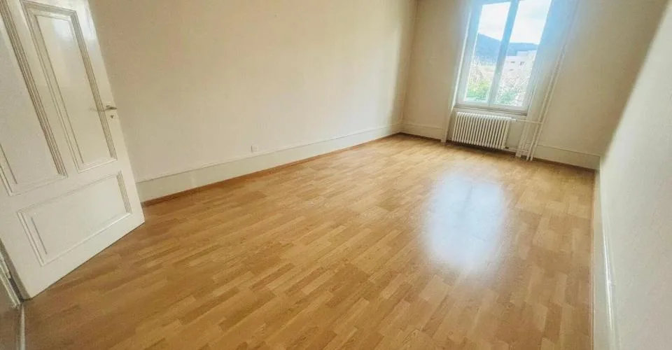 À louer à Delémont appartement de 3.5 pièces avec balcons