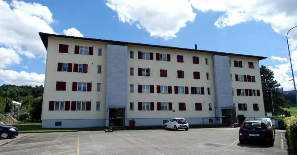 Appartement de 4 piÃ¨ces entiÃ¨rement rÃ©novÃ© au 1er Ã©tage Ã Porrentruy