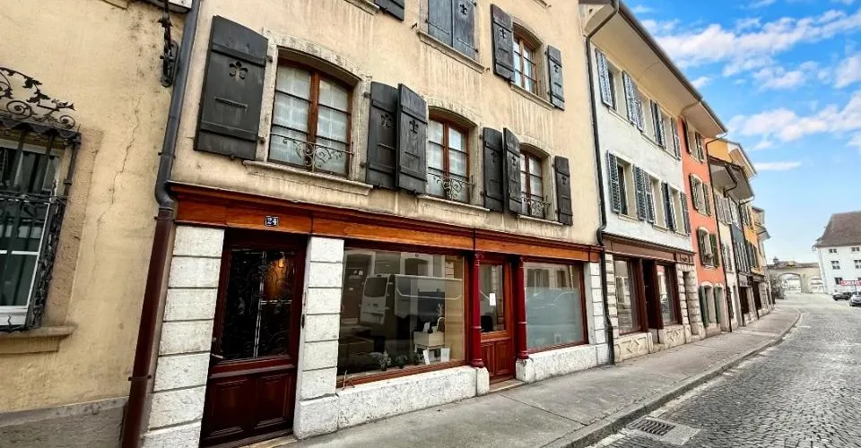À louer Appartement 4 pièces 81 m² Faubourg de France, Porrentruy