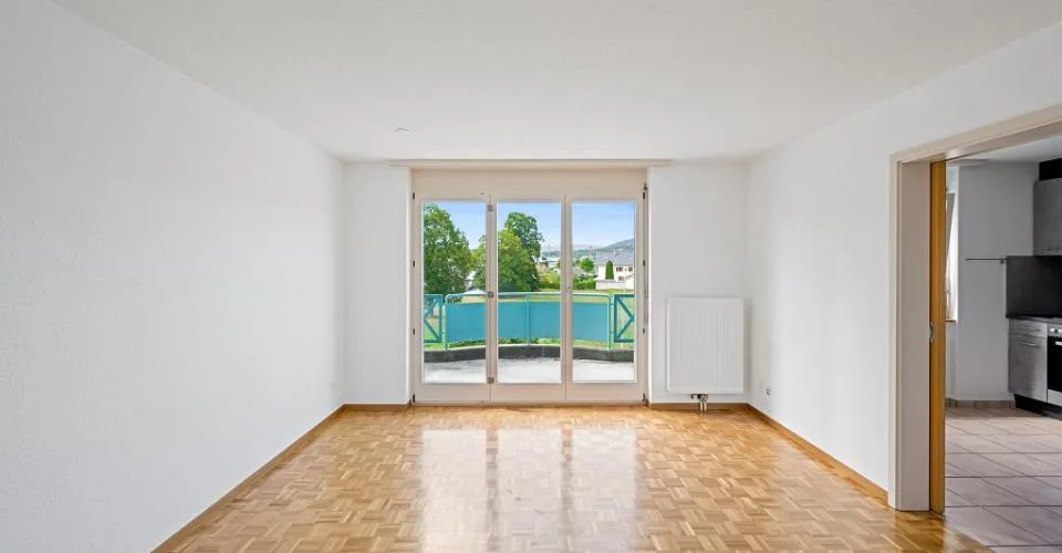Appartement de 4 piÃ¨ces au rez-de-chaussÃ©e avec balcon