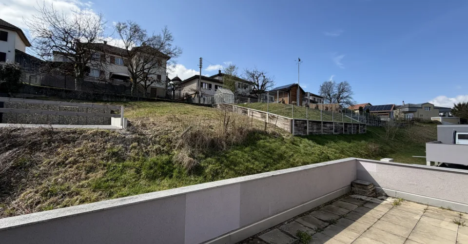 Une grande terrasse au calme - charges forfaitaires