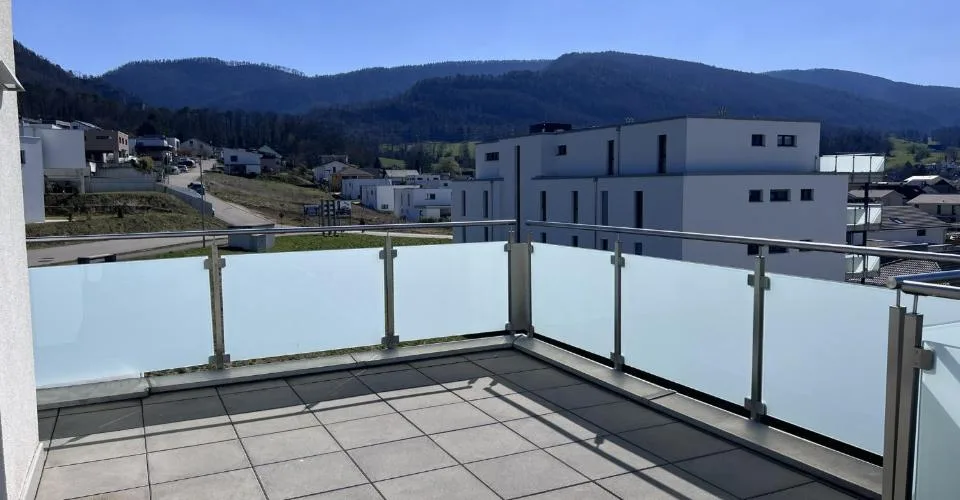 Courrendlin - très bel attique moderne de 3.5 pièces