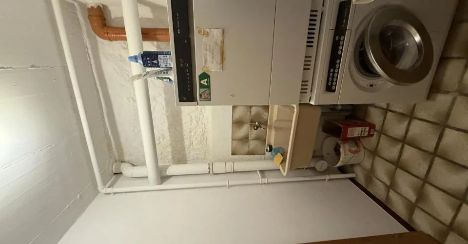 Appartement 2.5 pièces lumineux 2ᵉ étage, côté rue Rue du Collège 25