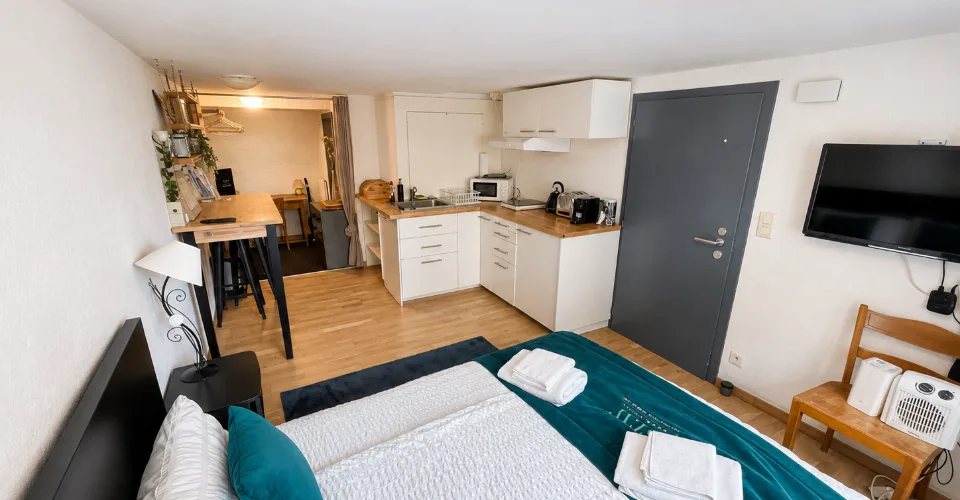 Charmant studio meublé au cœur des hauteurs de la vieille ville de Porrentruy – Foto 2 von 5