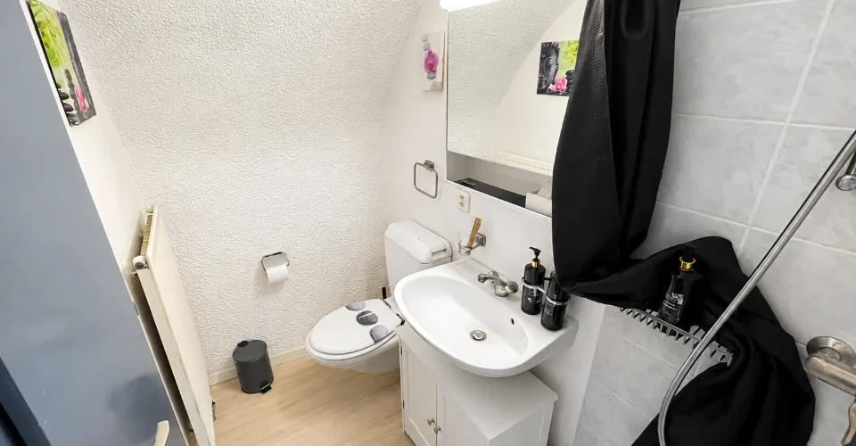 Charmant studio meublé au cœur des hauteurs de la vieille ville de Porrentruy – Foto 5 von 5