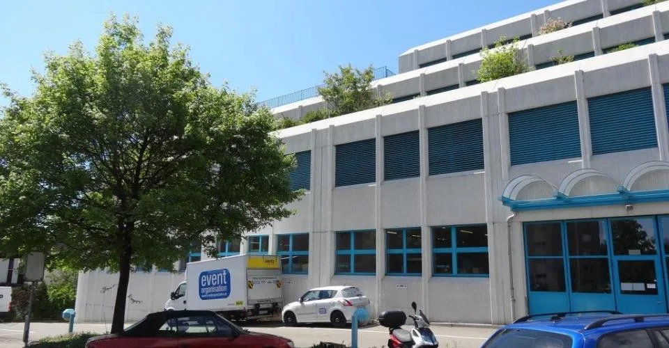 Aussenabstellplatz zu vermieten