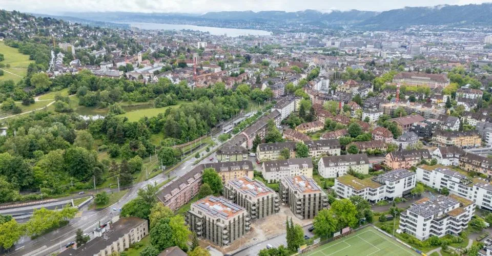 Places de parc et places moto à louer à Zurich 8057 – foto 2 di 6