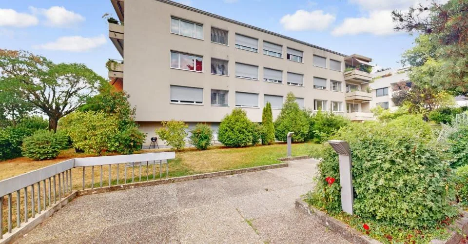Places de parc intérieures à Zurich-Höngg