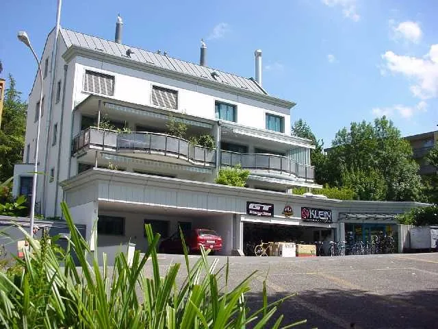 Place de parc extérieure