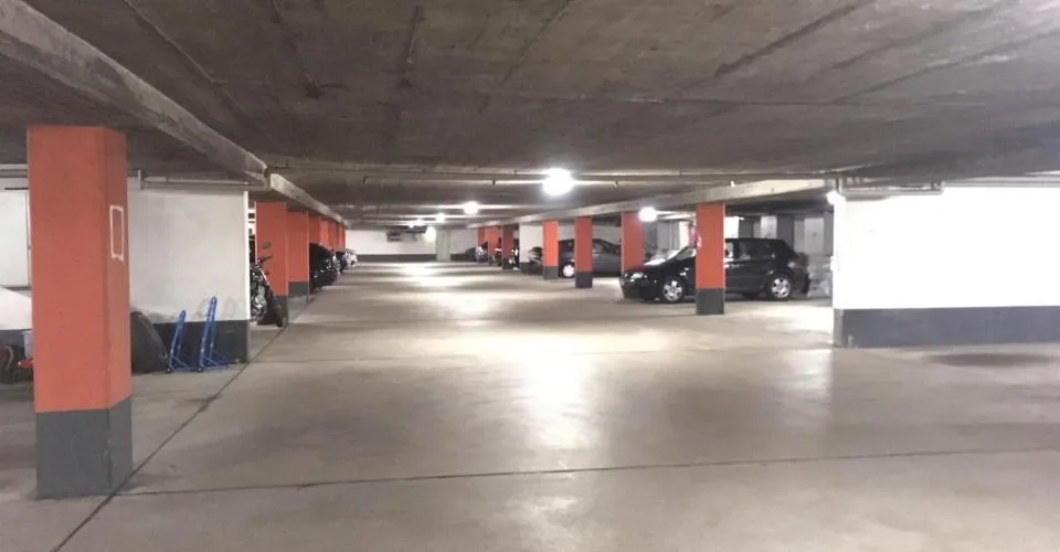 Place de parking dans le garage souterrain