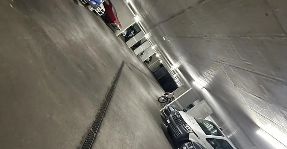Place de parking intérieur à Matran