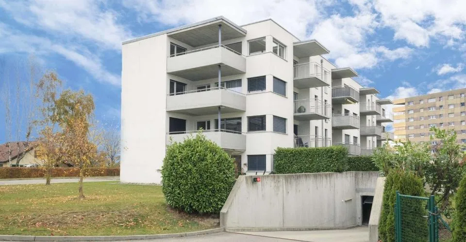 Place de parc extérieures à Estavayer-le-Lac !! – Foto 4 von 4