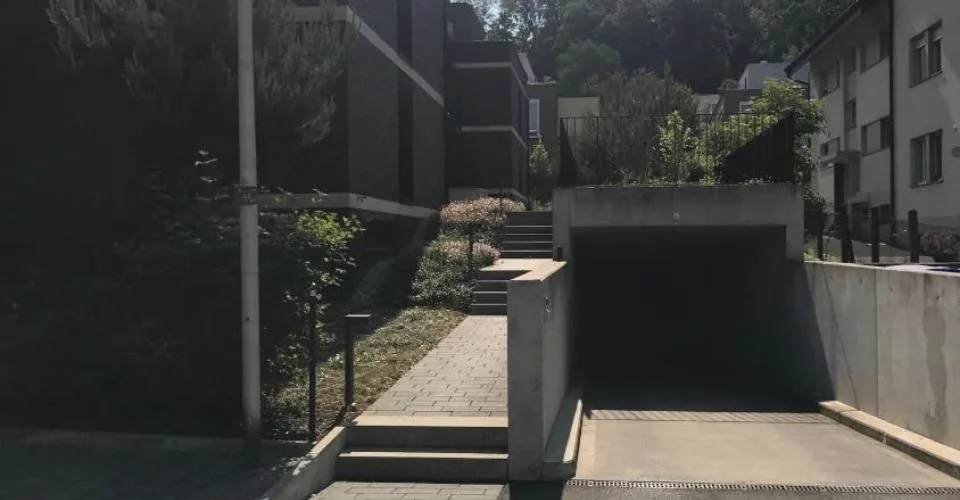 Einstellhalleplätze an der Magrethenstrasse 10 zu vermieten