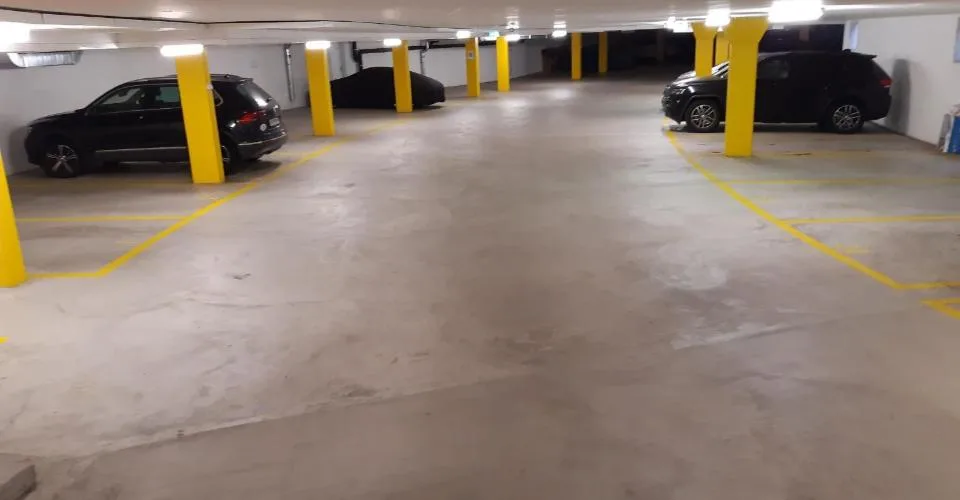 Espace de stationnement à louer