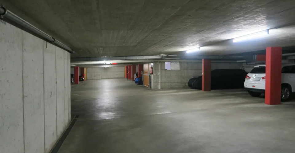 Einstellplatz in Tiefgarage zu vermieten – foto 3 di 3