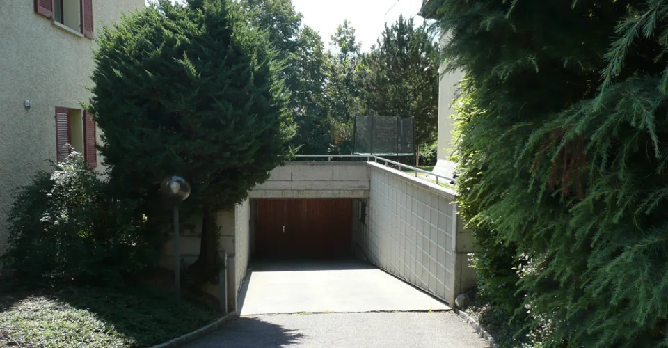 Einstellplatz in Tiefgarage zu vermieten – foto 2 di 3