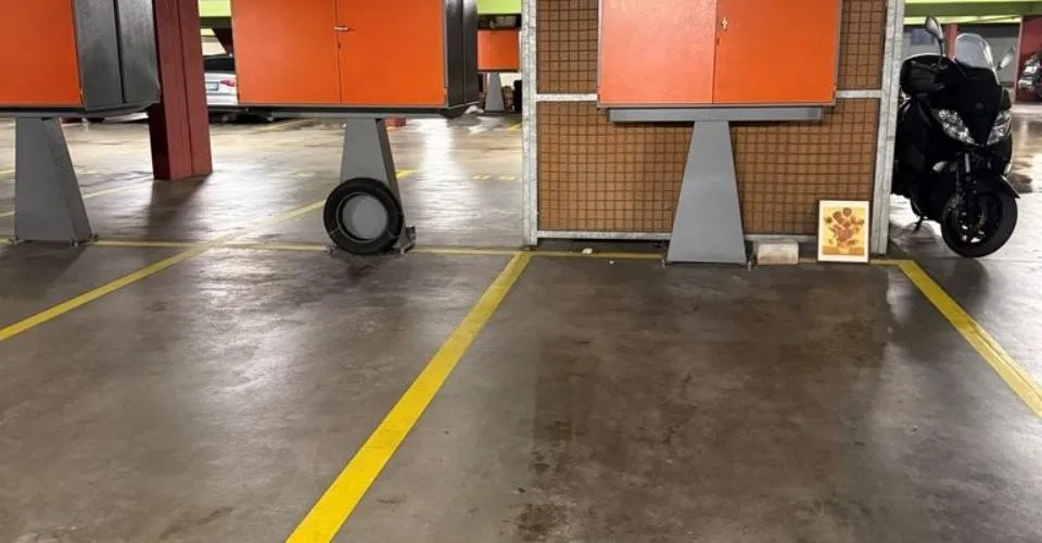 Bei uns steht Ihr Fahrzeug im Trockenen!