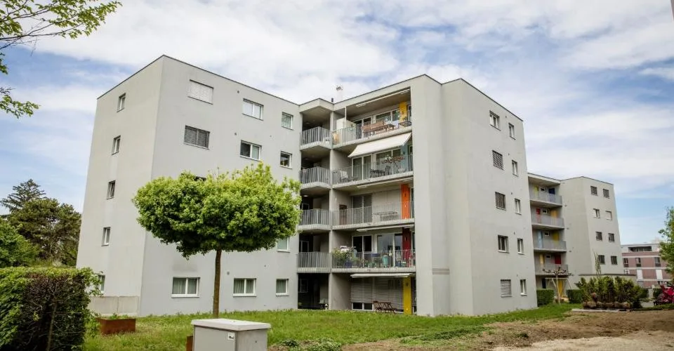 Motorradabstellplatz zu vermieten – foto 2 di 3