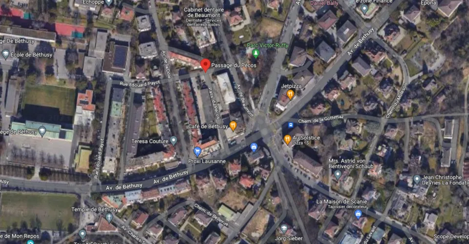 Place de parc extérieure à 5 min. du CHUV