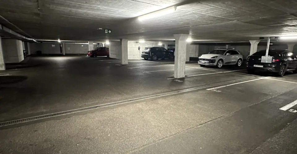 Nyon, parking intérieur proche de la gare