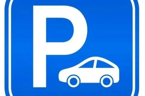 Place de parc extérieure
