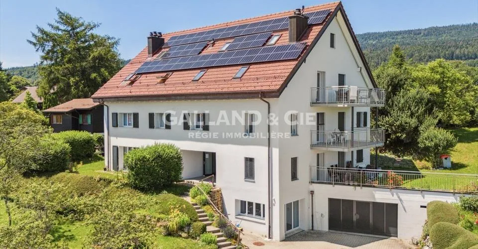 Plusieurs places de parcs disponibles