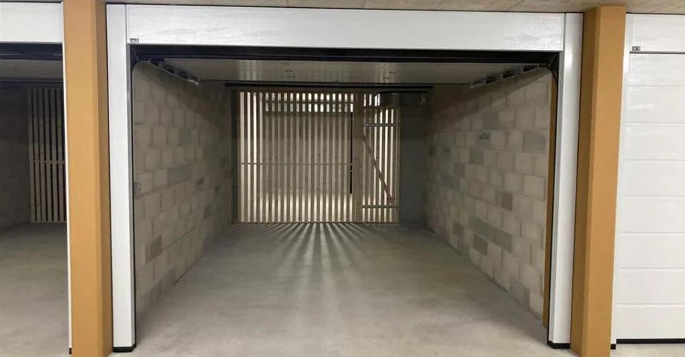 Box,36