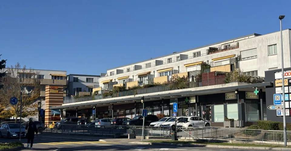 Place de parc intérieure à louer à côté de la Gare de St-Prex