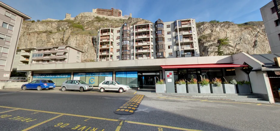 AU CENTRE DE SION