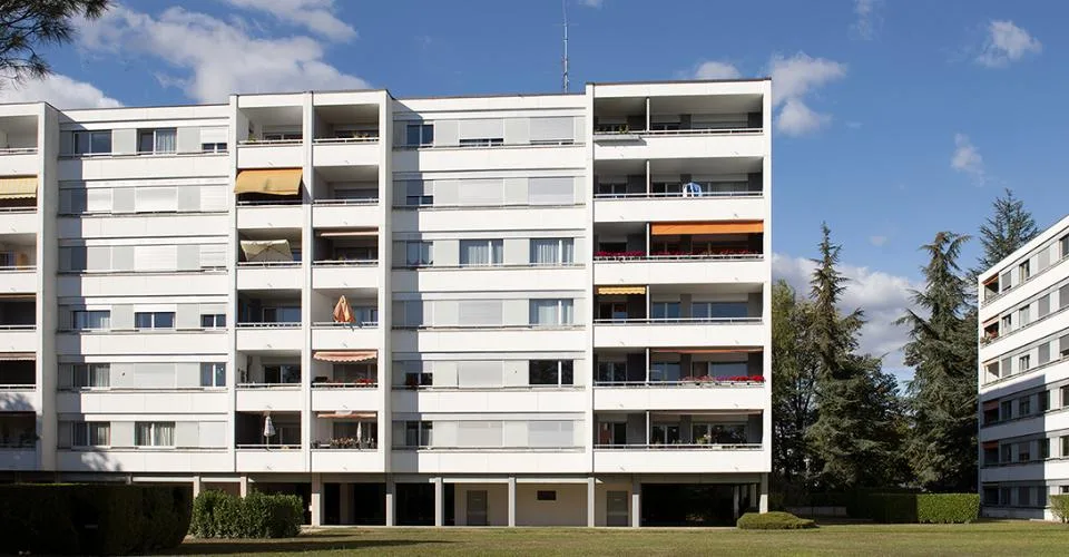 VERSOIX - Parking intérieur