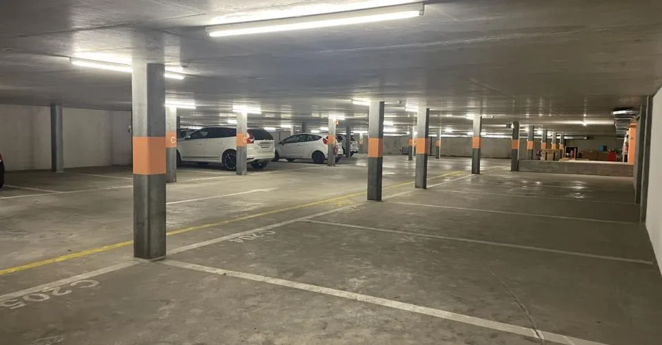 Places de parking en sous-sol. – foto 2 di 2