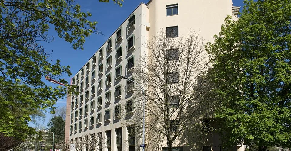PETIT-SACONNEX - Box intérieur