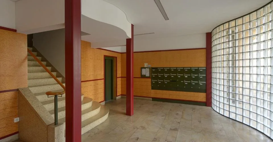 PETIT-SACONNEX - Box intérieur