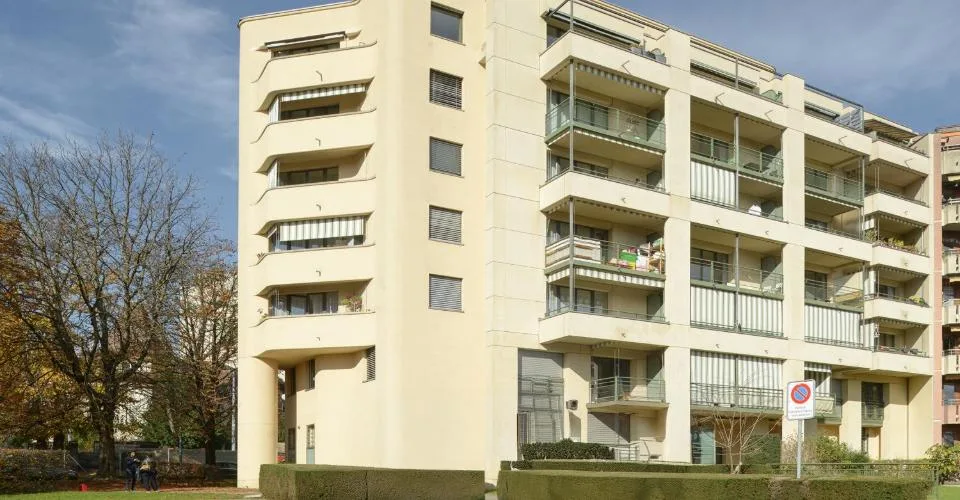 PETIT-SACONNEX - Box intérieur