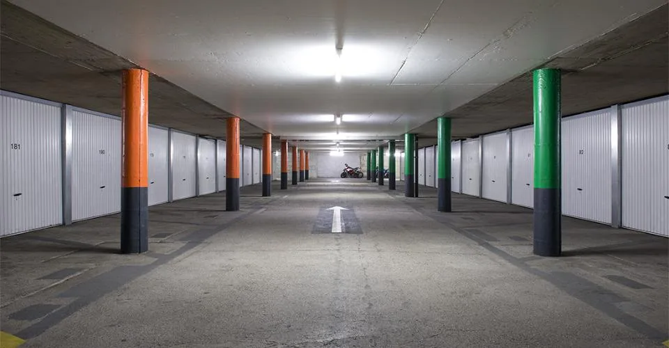 VERSOIX - parking intérieur