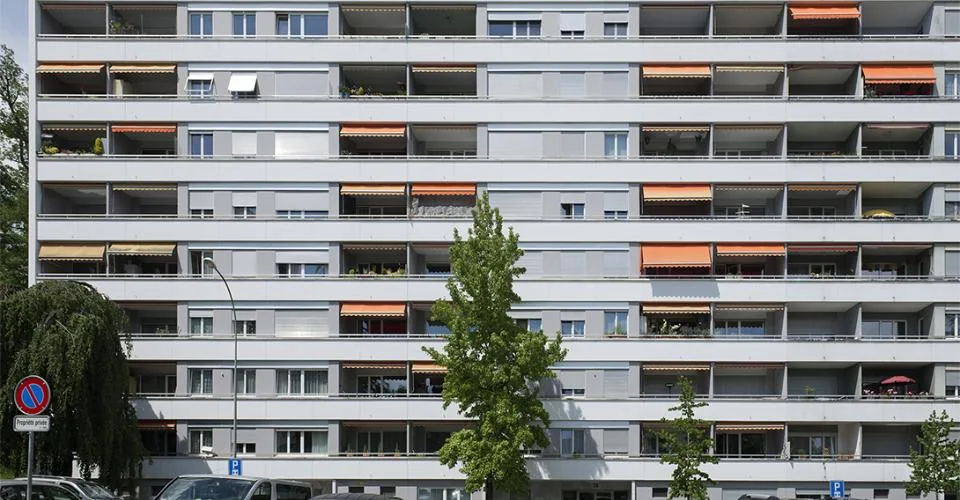 VERSOIX - parking intérieur