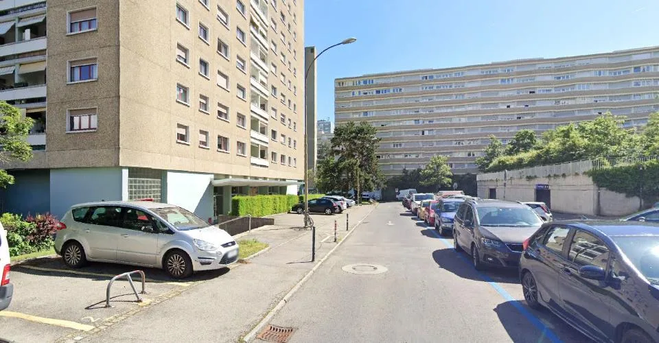 ONEX - parking extérieur n°12