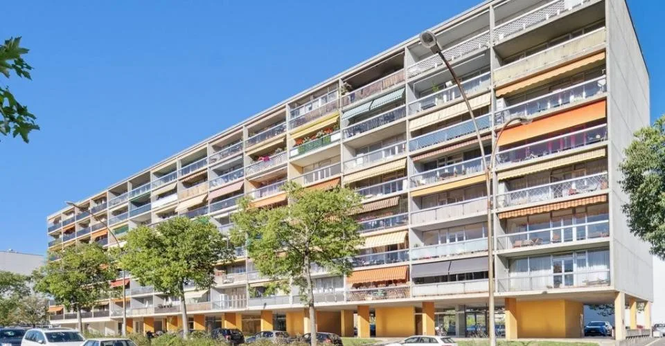 Garage indépendant à deux pas du C.C. Meyrin Centre