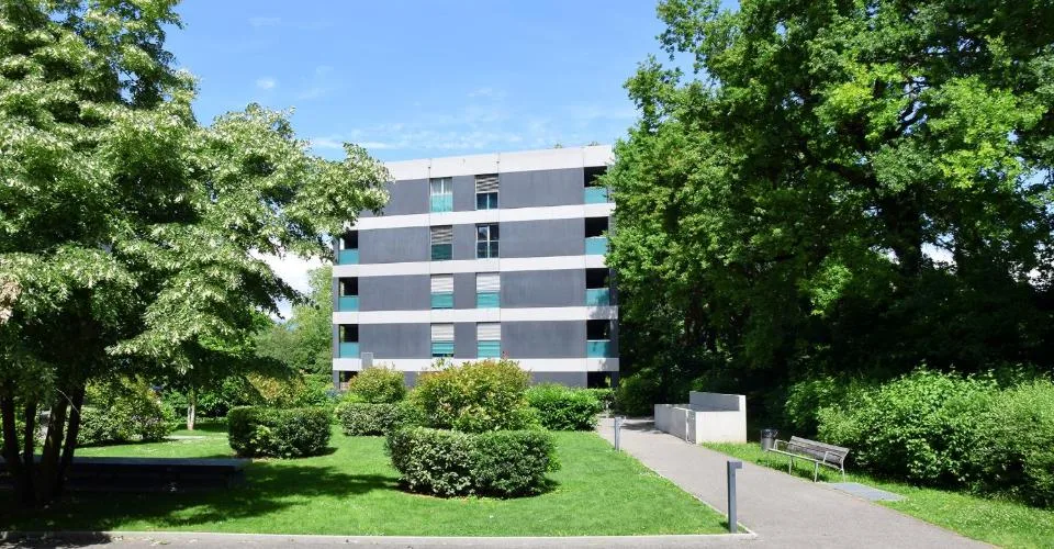 COLOGNY - Parking intérieur