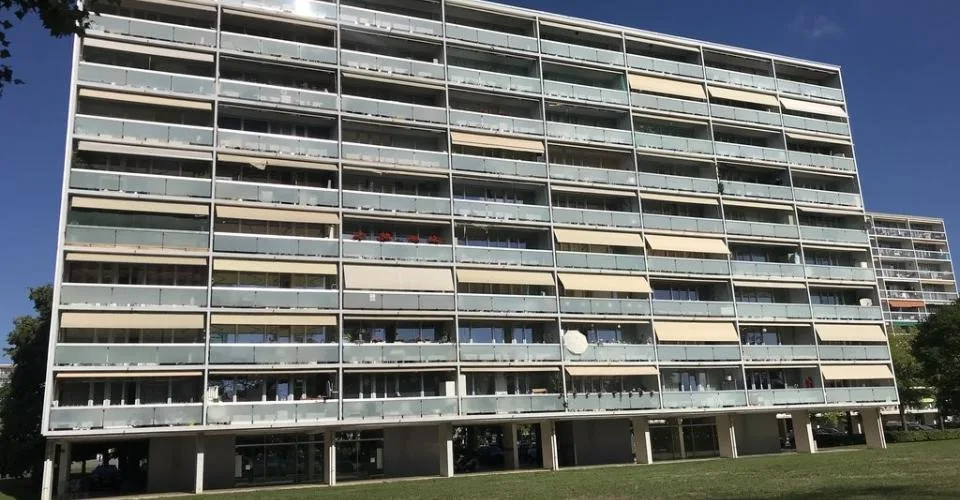 Place de parc extérieure
