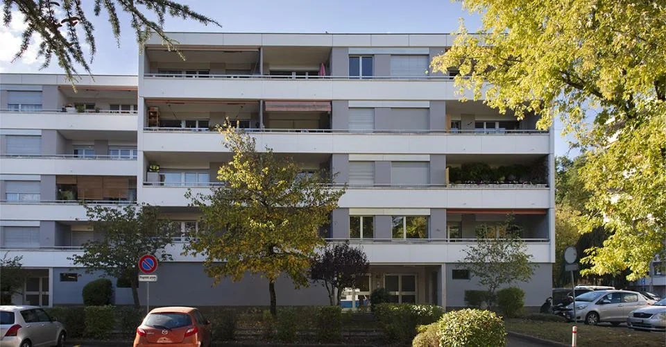 VERSOIX - Parking extérieur
