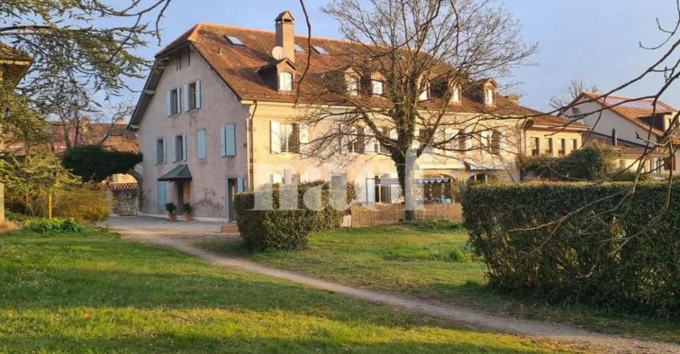 Place de parc extérieure à Cartigny